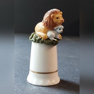 Lion and Lamb Ceramic Thimble